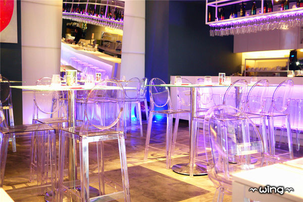 VIVO 光癮時尚餐飲：［台北東區］潮流亮點餐廳。【VIVO 光癮時尚餐飲】TAPAS/西班牙海鮮燉飯/Gelato冰淇淋/酒品體驗(捷運忠孝復興/忠孝敦化站美食)