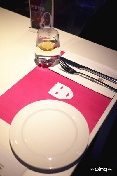 VIVO 光癮時尚餐飲：［台北東區］潮流亮點餐廳。【VIVO 光癮時尚餐飲】TAPAS/西班牙海鮮燉飯/Gelato冰淇淋/酒品體驗(捷運忠孝復興/忠孝敦化站美食)