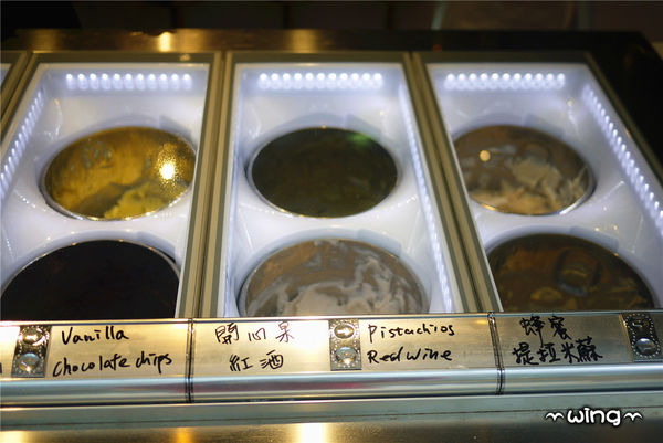 VIVO 光癮時尚餐飲：［台北東區］潮流亮點餐廳。【VIVO 光癮時尚餐飲】TAPAS/西班牙海鮮燉飯/Gelato冰淇淋/酒品體驗(捷運忠孝復興/忠孝敦化站美食)