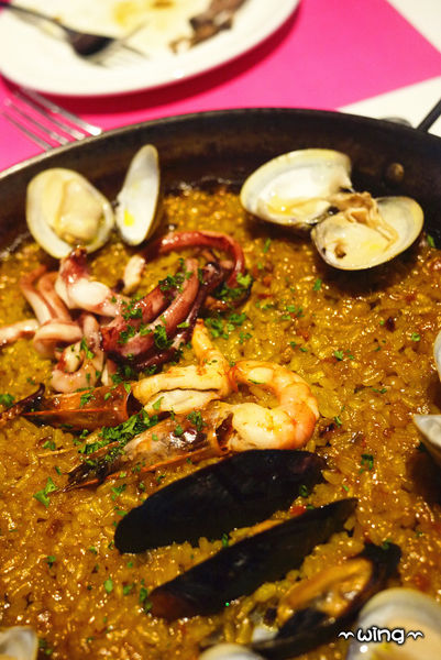 VIVO 光癮時尚餐飲：［台北東區］潮流亮點餐廳。【VIVO 光癮時尚餐飲】TAPAS/西班牙海鮮燉飯/Gelato冰淇淋/酒品體驗(捷運忠孝復興/忠孝敦化站美食)