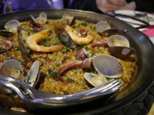 光癮。VIVO時尚餐飲:【忠孝敦化】VIVO 光癮時尚餐飲~道地的西班牙燉飯