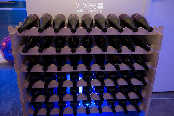 VIVO 光癮時尚餐飲:【口碑券 | VIVO 】放下心裡沈重面具享受西班牙熱情與美食的VIVO 光癮時尚餐飲