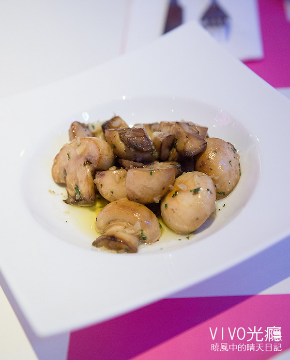 VIVO 光癮時尚餐飲:【口碑券 | VIVO 】放下心裡沈重面具享受西班牙熱情與美食的VIVO 光癮時尚餐飲