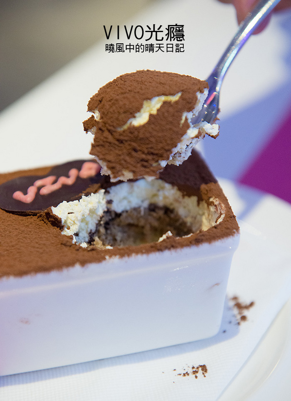 VIVO 光癮時尚餐飲:【口碑券 | VIVO 】放下心裡沈重面具享受西班牙熱情與美食的VIVO 光癮時尚餐飲