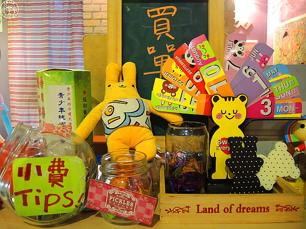 Pickles阿肯美式餐廳(忠孝店):呷飽祙【台北大安・PICKLES阿肯美式餐廳】數一數二好吃的美式漢堡