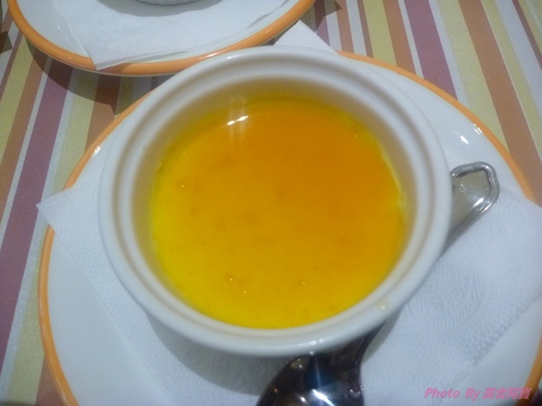 Live饗樂Pasta&Cafe:【試吃】東區好吃的義大利麵-Live饗樂Pasta&Cafe