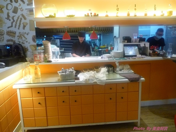 Live饗樂Pasta&Cafe:【試吃】東區好吃的義大利麵-Live饗樂Pasta&Cafe