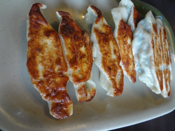 陳圓餡餅粥、酸菜白肉鍋餐廳：1011209[官本金文愛台灣]陳圓餡餅粥好吃的小米粥小籠包鍋貼