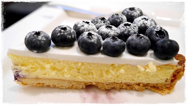 Livia's kitchen - 薇甜:【新北◍•ᴗ•◍新店】美食・薇甜Livia's kitchen食記|當Q彈麻糬遇上法式吐司