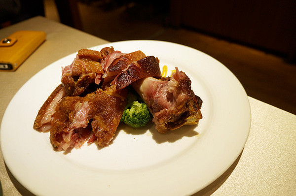 雅室牛排館:台北大安♬尾牙吃大餐,老饕最愛20年經典美味!頂級黑牛肋眼牛排 Steakinn 雅室牛排館