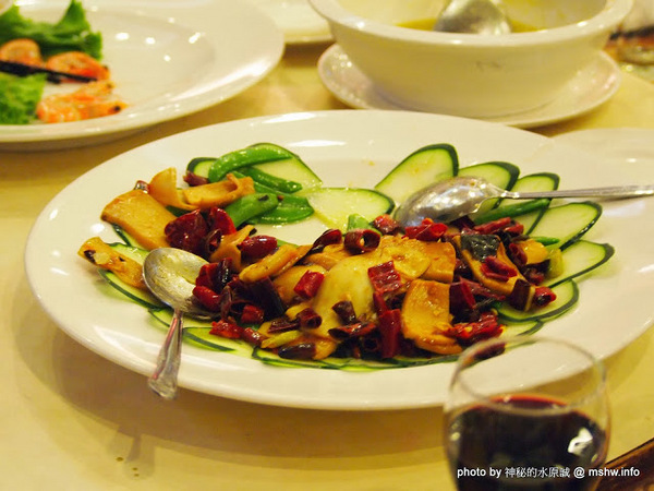 雅園新潮(總店)：【食記】台中雅園新潮婚宴會館@南屯 : 不同價位菜色比較!口味上有一定水準~婚宴,尾牙還是春酒應該都還不錯