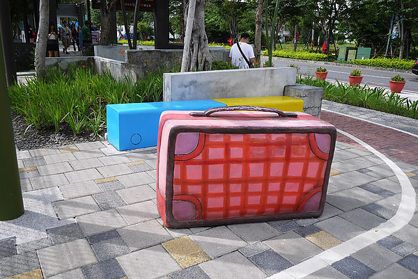 幾米廣場：向左走向右走。幾米主題公園