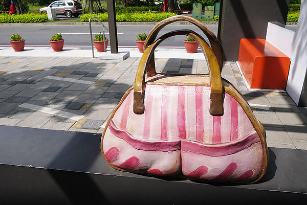 幾米廣場：向左走向右走。幾米主題公園