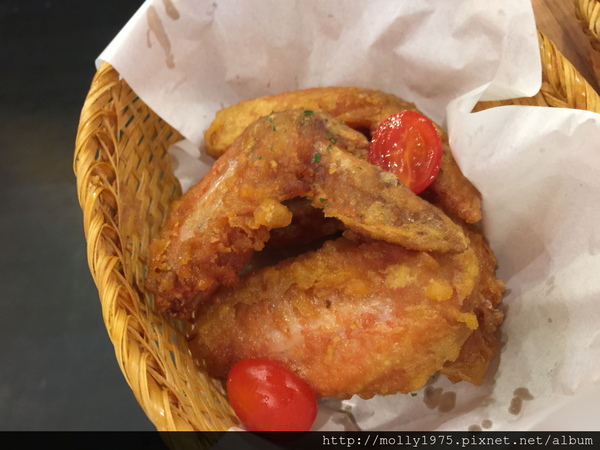 鯊魚咬吐司(新莊店)：【新莊】鯊魚咬吐司~大份量大滿足