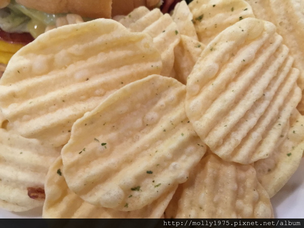 鯊魚咬吐司(新莊店)：【新莊】鯊魚咬吐司~大份量大滿足