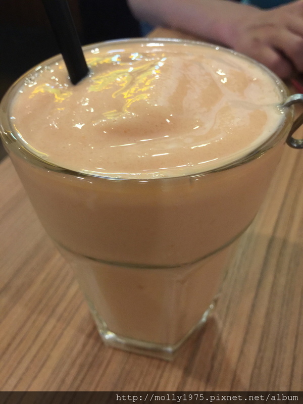 鯊魚咬吐司(新莊店)：【新莊】鯊魚咬吐司~大份量大滿足