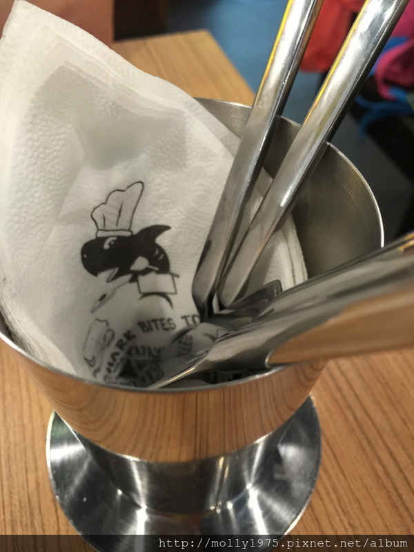 鯊魚咬吐司(新莊店)：【新莊】鯊魚咬吐司~大份量大滿足