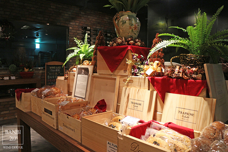 Banbi217 美食旅遊: WINE-derful 台北葡萄酒主題餐廳(台北中山區,捷運行天宮站)[邀約]