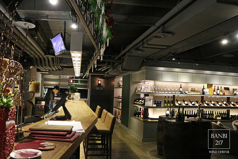 Banbi217 美食旅遊: WINE-derful 台北葡萄酒主題餐廳(台北中山區,捷運行天宮站)[邀約]