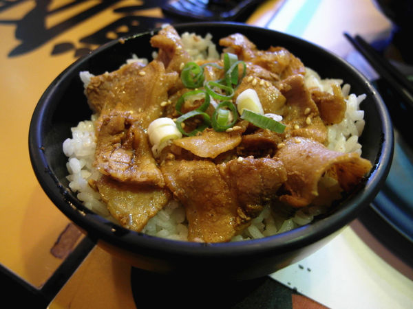 暴走食舖：口碑券5【中山】暴走食舖。平價串燒。平價居酒屋