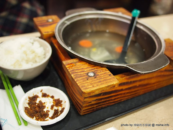 千越雙燒鐵板.鍋物:【食記】台中千越雙燒鐵板.鍋物@東區新時代購物中心 : 粉厚到很靠杯,吃起來有點噁的炸物