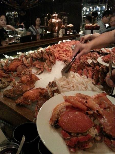 君品酒店-雲軒西餐廳：君品雲軒下午茶-甜點海鮮吃到飽