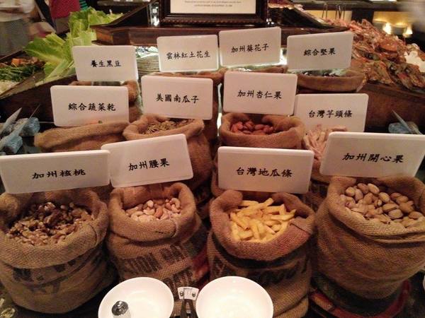 君品酒店-雲軒西餐廳：君品雲軒下午茶-甜點海鮮吃到飽