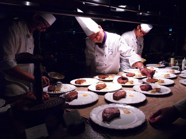 君品酒店-雲軒西餐廳：<台北|大同>波士頓龍蝦*牛排~精緻buffet~君品酒店-雲軒西餐廳*台北車站(京站)