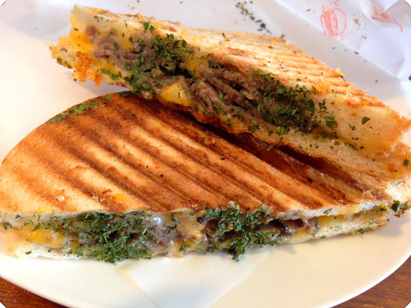 晴天小店：【♥美食】早餐就該這樣享受陽光般的帕尼尼-晴天義式三明治