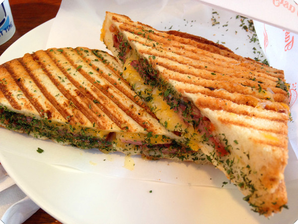 晴天小店：【♥美食】早餐就該這樣享受陽光般的帕尼尼-晴天義式三明治