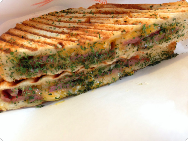 晴天小店：【♥美食】早餐就該這樣享受陽光般的帕尼尼-晴天義式三明治