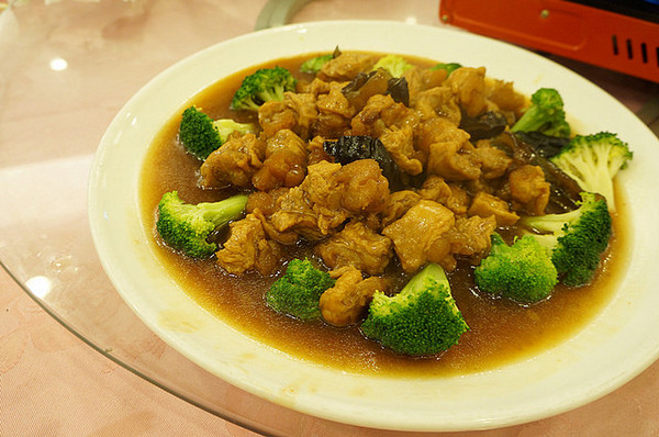 龍星餐廳: 馬公♬在地人御用婚宴海鮮餐廳吃年菜,大石斑&龍蝦美味上桌!龍星餐廳