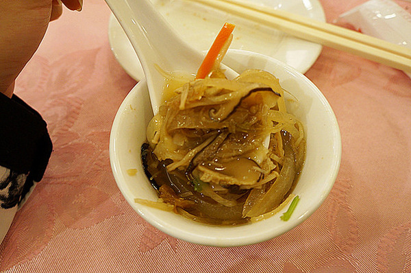 龍星餐廳: 馬公♬在地人御用婚宴海鮮餐廳吃年菜,大石斑&龍蝦美味上桌!龍星餐廳