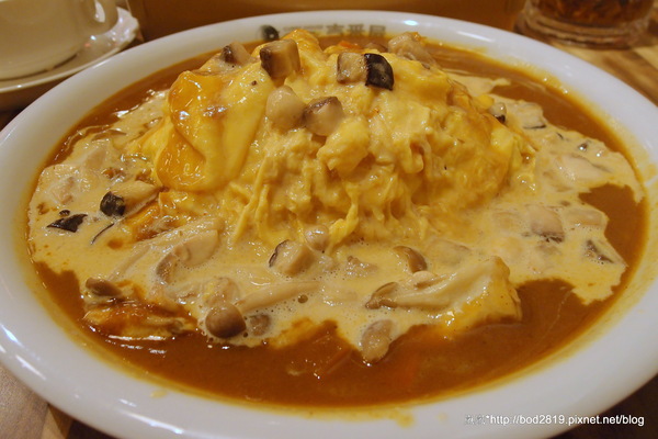 CoCo壱番屋(新竹巨城店)：【新竹東區】CoCo壱番屋－大推奶油咖哩飯！醬汁香濃不膩（巨城購物中心內）