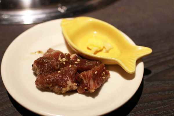 【蘆洲】九龍炭火燒肉吃到飽-原汁原肉原始美味