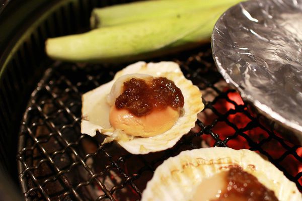 【蘆洲】九龍炭火燒肉吃到飽-原汁原肉原始美味