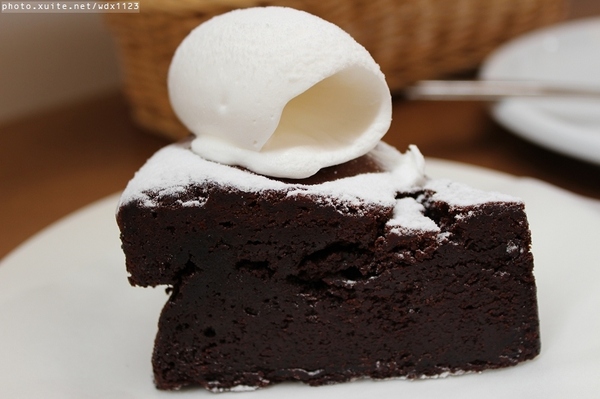 minacheese美娜甜心(美術園道店)：minacheese美娜甜心(美術園道店)❤放鬆の環境+幸福の滋味~103.03.20