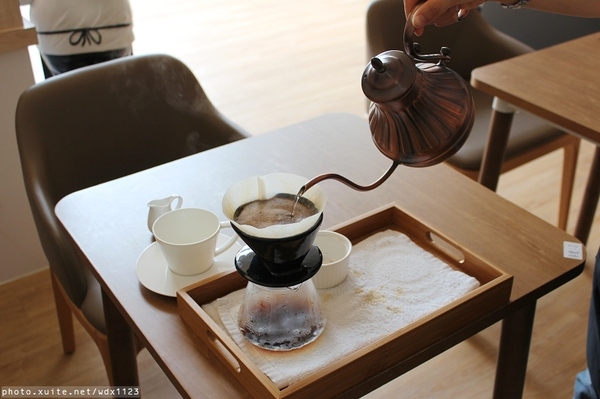 minacheese美娜甜心(美術園道店)：minacheese美娜甜心(美術園道店)❤放鬆の環境+幸福の滋味~103.03.20