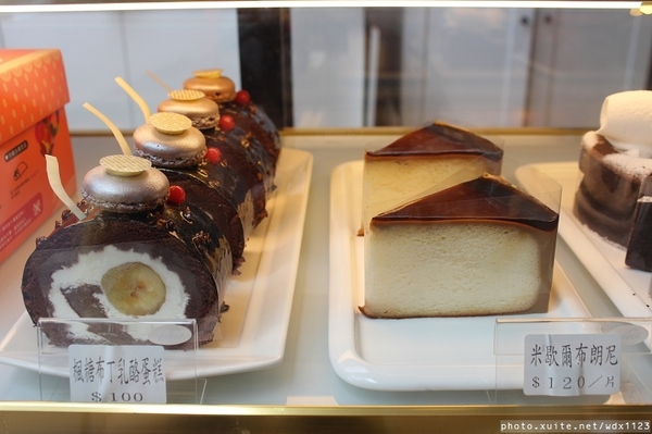 minacheese美娜甜心(美術園道店)：minacheese美娜甜心(美術園道店)❤放鬆の環境+幸福の滋味~103.03.20