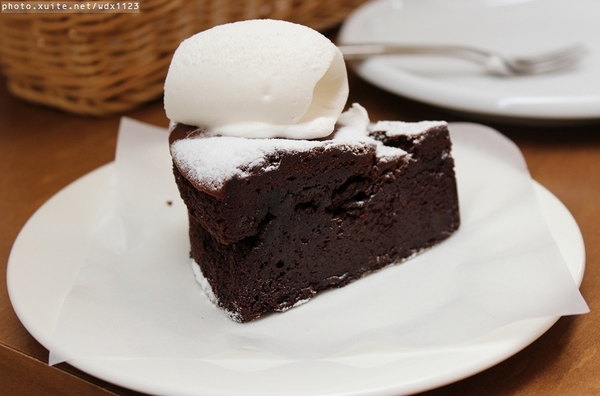 minacheese美娜甜心(美術園道店)：minacheese美娜甜心(美術園道店)❤放鬆の環境+幸福の滋味~103.03.20