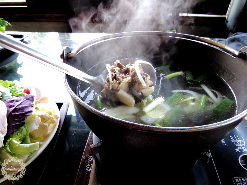 21雞湯野菜鍋($380)-01.JPG