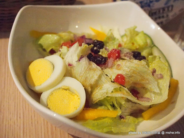 Burger Joint 7分So 漢堡 早午餐專賣(東海店):【食記】台中Burger Joint 7分SO美式廚房東海店@西屯BRT澄清醫院 : 老屋新生,餐點不錯的庭園風美式早午餐