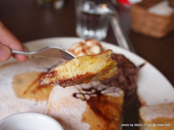 Burger Joint 7分So 漢堡 早午餐專賣(東海店):【食記】台中Burger Joint 7分SO美式廚房東海店@西屯BRT澄清醫院 : 老屋新生,餐點不錯的庭園風美式早午餐