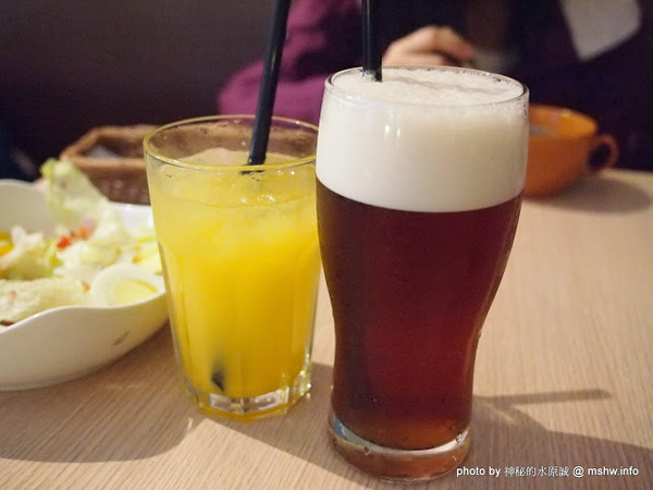 Burger Joint 7分So 漢堡 早午餐專賣(東海店):【食記】台中Burger Joint 7分SO美式廚房東海店@西屯BRT澄清醫院 : 老屋新生,餐點不錯的庭園風美式早午餐