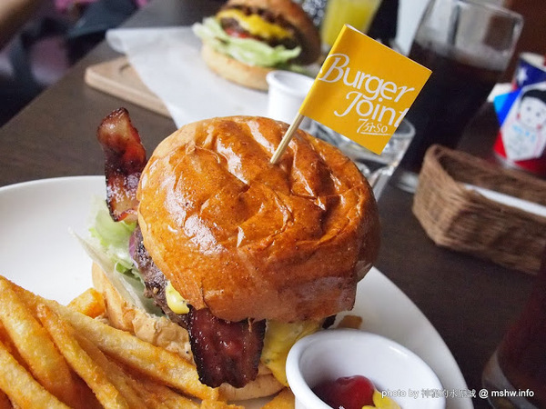 Burger Joint 7分So 漢堡 早午餐專賣(東海店):【食記】台中Burger Joint 7分SO美式廚房東海店@西屯BRT澄清醫院 : 老屋新生,餐點不錯的庭園風美式早午餐