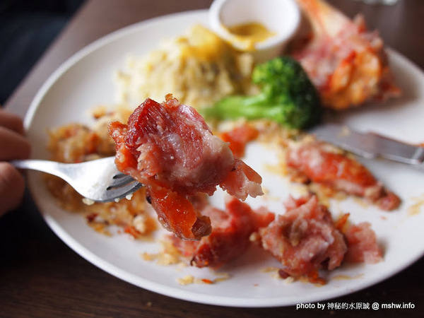 Burger Joint 7分So 漢堡 早午餐專賣(東海店):【食記】台中Burger Joint 7分SO美式廚房東海店@西屯BRT澄清醫院 : 老屋新生,餐點不錯的庭園風美式早午餐