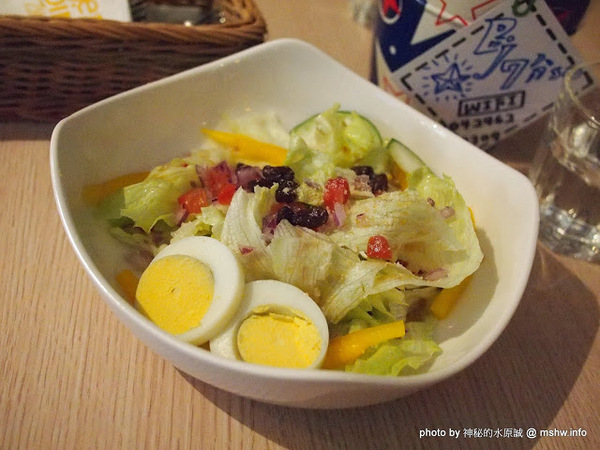 Burger Joint 7分So 漢堡 早午餐專賣(東海店):【食記】台中Burger Joint 7分SO美式廚房東海店@西屯BRT澄清醫院 : 老屋新生,餐點不錯的庭園風美式早午餐