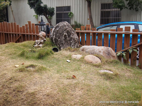 Burger Joint 7分So 漢堡 早午餐專賣(東海店):【食記】台中Burger Joint 7分SO美式廚房東海店@西屯BRT澄清醫院 : 老屋新生,餐點不錯的庭園風美式早午餐