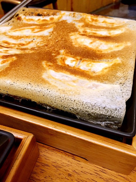 京和野日式煎餃：[台南]排隊名店 脆皮煎餃 京和野日式煎餃