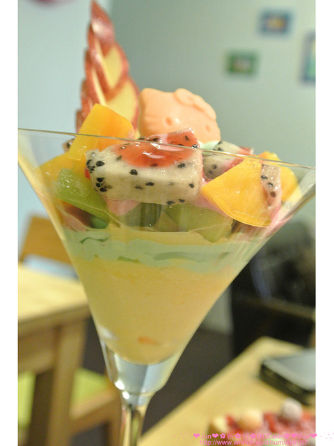 Mr. cash:【食記】oO。。新竹 Mr.Cash蜜糖吐司 什麼?!蜜糖吐司也不忘了Candy Crush,超可愛的kitty蜜糖吐司,大家吃過了嘛?!而且還有可愛的拉花kitty咖啡喲~。o○。